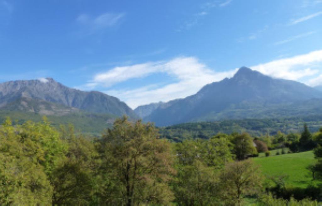 Le Glaizil Le Rocher Des Ducs, Vue Sur Montagne, Abris Voitures Et Motos الغرفة الصورة